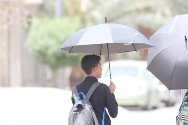  Prominent Saudi astronomer and weather and climate researcher Abdul Aziz Al-Hussaini expects that the regions of Saudi Arabia and the Gulf will witness on Tuesday climactic conditions from hot to very hot during the day and moderate weather in the morning.