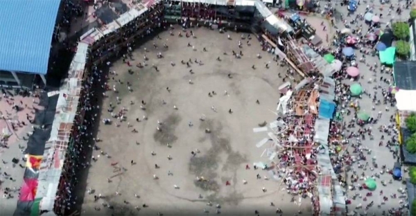 The moment a stand collapses at a bullfight in Colombia.
