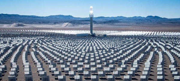 Solar power crescent dunes in Nevada, California.