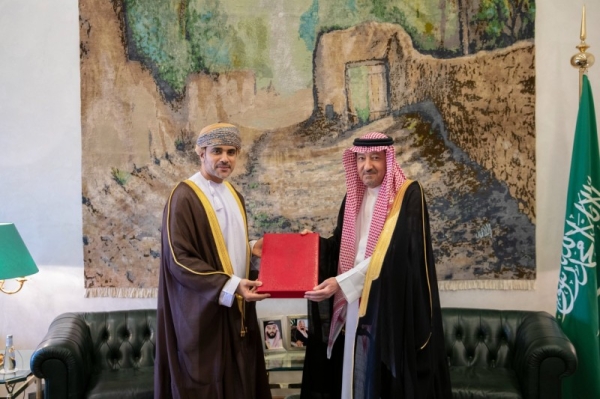 King Salman receives written message from Omani Sultan