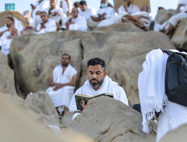 The crowds of pilgrims flocked to Arafat on Friday 9 Dhu al-Hijjah 1443 AH, which marks the climax of the Hajj pilgrimage, seeking from God Almighty to grant them forgiveness and mercy.