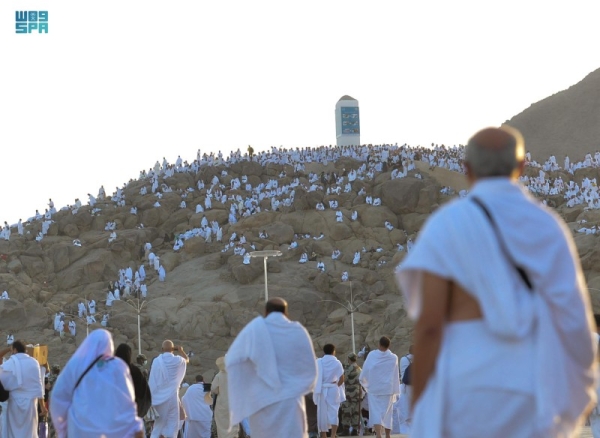 Marking the climax of the annual pilgrimage of Hajj, around one million pilgrims ascended on Friday the vast plains of Arafat. Pilgrims in seamless white clothes - resembling a white sea of humanity -started their ritual of standing at Arafat, the most important pillar of Hajj, this afternoon. 
