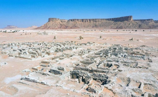 The Saudi Heritage Commission Tuesday unveiled the discoveries made by a Saudi-international scientific team at the site of Al-Faw.