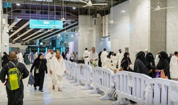 The General Presidency for the Affairs of the Two Holy Mosques has received on Saturday the first batch of the pilgrims coming from outside Saudi Arabia to perform Umrah during the Umrah season for this year 1444 AH.