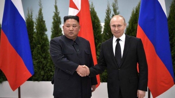 North Korea leader Kim Jong Un (L) attends a meeting with Russian President Vladimir Putin (R) in Vladivostok, Russia in 2019.