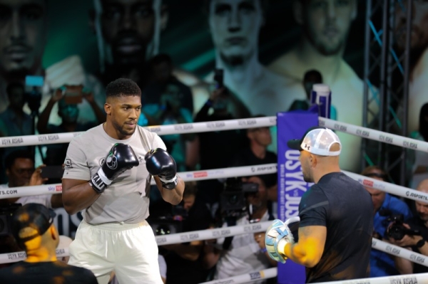 Rage On The Red Sea — Usyk and Joshua