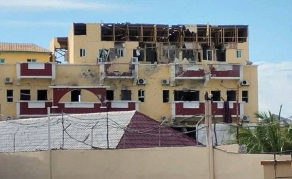 At least 12 killed in Somalia hotel siege