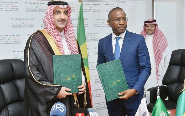 SFD CEO Sultan Bin Abdulrahman Al-Marshad and Senegal’s Minister of Economy, Planning and Cooperation Amadou Hott co-signed here Tuesday an agreement to finance the rehabilitation and asphalting project of the 62 km road.
