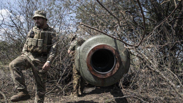Ukrainian soldiers prepare artillery at the southern front line near Kherson last month.