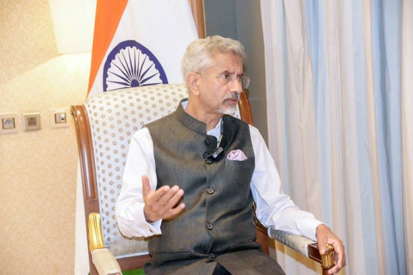 Indian External Affairs Minister Dr. S. Jaishankar speaks with Editor-in-Chief of Okaz and General Supervisor of Saudi Gazette Jameel Altheyabi at the Ritz Carlton in Riyadh on Saturday. — SG photo by Abdulaziz Alyusuf