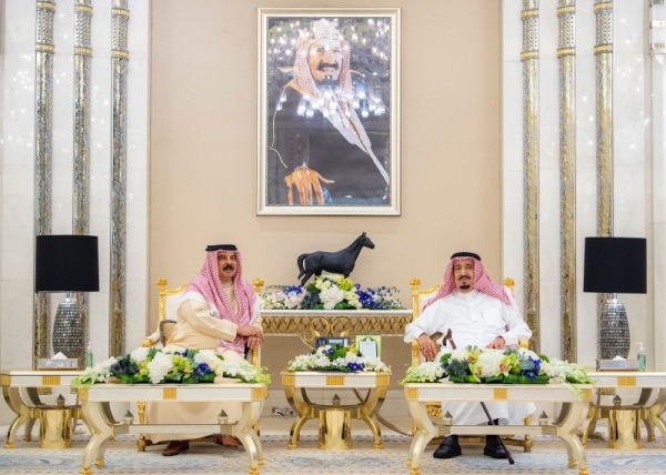 Custodian of the Two Holy Mosques King Salman received on Sunday the Bahraini King Hamad Bin Isa Al Khalifa at Al-Salam Palace in Jeddah.