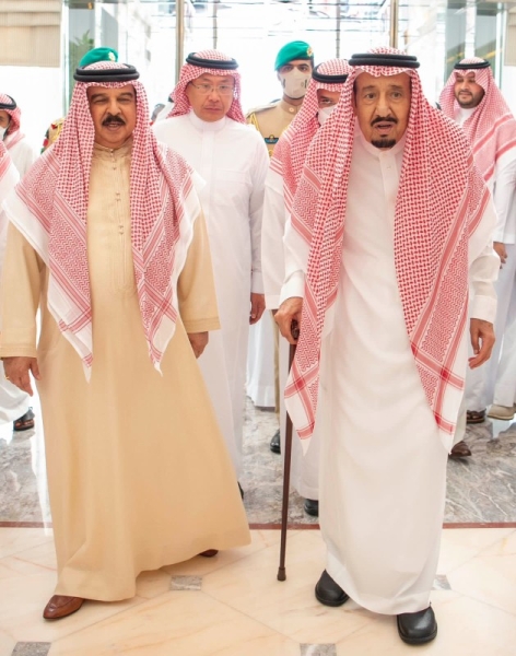 Custodian of the Two Holy Mosques King Salman received on Sunday the Bahraini King Hamad Bin Isa Al Khalifa at Al-Salam Palace in Jeddah.