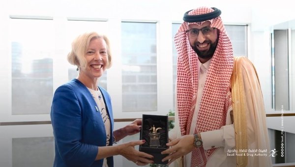 Dutch regulatory and scientific bodies praised the experience of Saudi Arabia to efficiently and effectively contain the outbreak of the coronavirus. SFDA officials meet with Dutch officials.