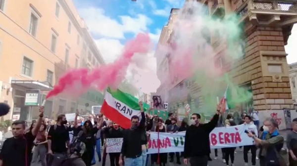 Protesters in Rome in support of Iranian women.