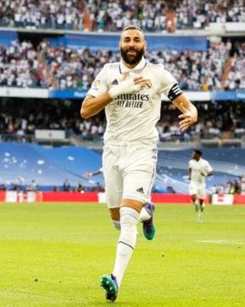 Karim Benzema and Federico Valverde scored first-half goals. (Twitter @realmadriden) 