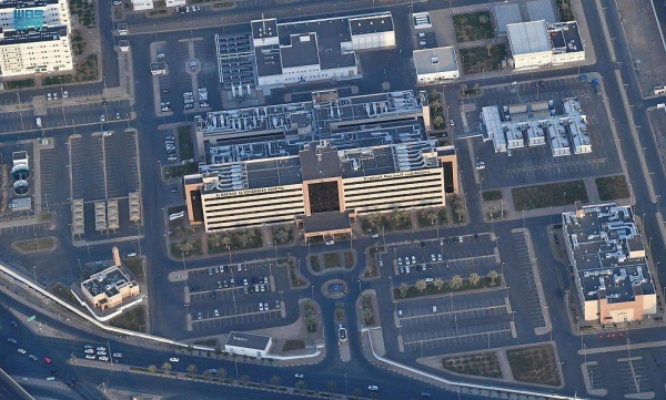 A medical team specialized in neurosurgery and psychiatry at King Salman Medical City in Madinah has succeeded in alleviating the suffering of a patient from chronic depression. (SPA photo) 