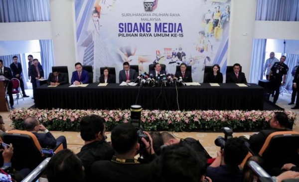 Parliamentary candidates will have to file their nominations on Nov. 5, commission chairman Abdul Ghani Salleh told a news conference on Thursday.