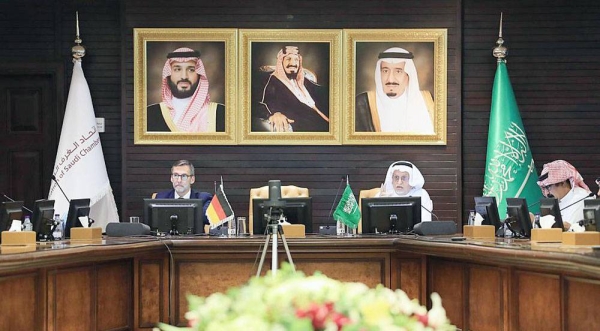 Dr. Abdurahman Al-Zamel, head of the Saudi side, at the Saudi-German Business Forum in Riyadh, and Volker Lenweber, managing director of Foreign Trade for the Bavarian Industry Association, at the FSC.