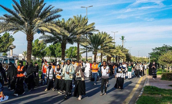 The Cat Walk event was launched in the heritage district of King Fahd Park in Madinah Saturday with the participation of a number of security and service agencies and more than 3,000 male and female volunteers.
