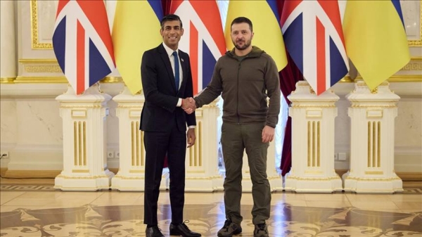  British Prime Minister Rishi Sunak on Saturday made a surprise visit to Kyiv to meet Ukrainian President Volodymyr Zelenskyy.