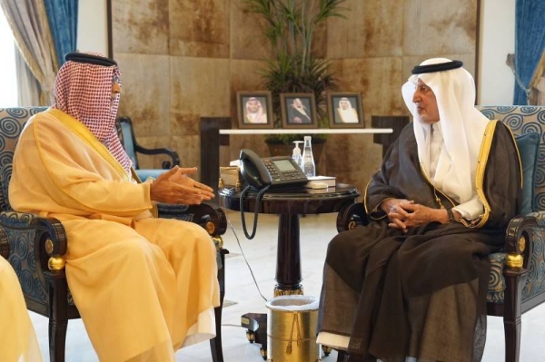 Prince Khaled Al-Faisal, emir of Makkah and adviser to Custodian of the Two Holy Mosques, received Sheikh Abdullah Saleh Kamel, chairman of the Board of Directors of the Makkah Chamber of Commerce and Industry (MCCI), and members of the board at the emirate’s headquarters here on Monday.