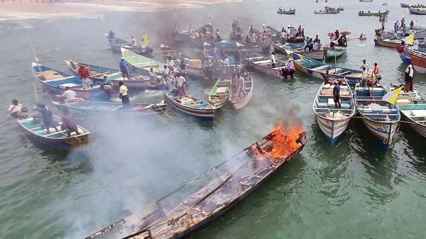 A boat seen on fire in Vizhinjam — courtesy Jayachandran