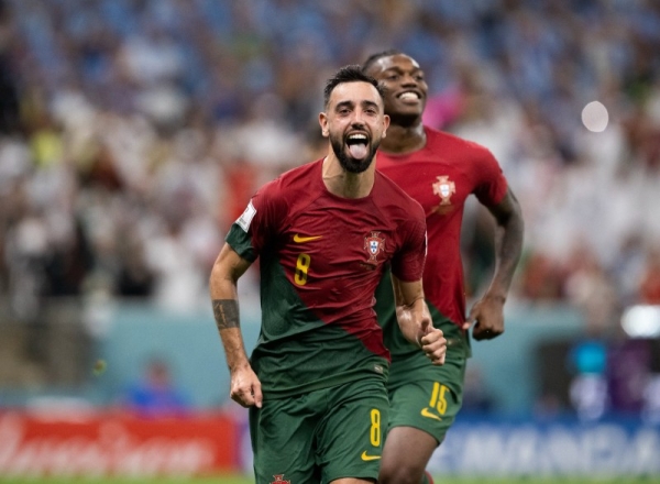 A penalty was awarded to Portugal after a Video Assistant Referee (VAR) review in the 90th minute, then Fernandes scored the second goal for Portugal in the 93rd minute. (@FIFAWorldCup)