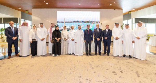 KAUST President Tony Chan and SIDF CEO Dr. Ibrahim Saad AlMojel. 