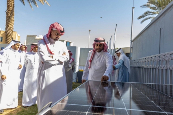 Riyadh Mayor Prince Faisal Bin Ayyaf launched on Sunday the solar energy project at the building of the Operation and Maintenance Agency.