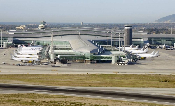 The flight made a medical emergency landing at the Josep Tarradellas Barcelona-El Prat Airport in Barcelona. — file photo