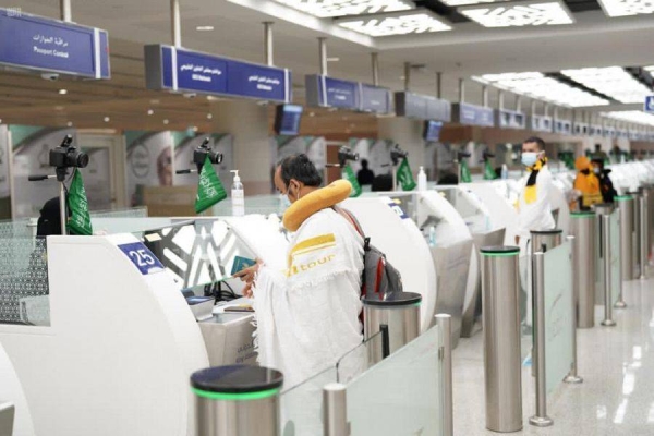 The Ministry of Hajj and Umrah clarified that personal visit visa can be requested more than once for several guests at the same time.