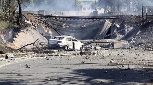 Footage filmed from inside a vehicle in Boksburg captured the moment the oil tanker exploded