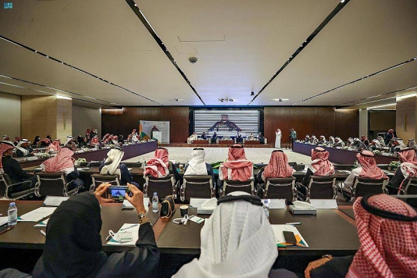 The 12th Social Dialogue Forum kicked off on Monday in Riyadh, organized by the Ministry of Human Resources and Social Development in partnership with King Abdulaziz National Dialogue Center, with the participation of The International Labour Organization (ILO) as well as representatives of the three production parties (the government, the employers, the employees).