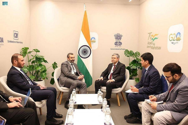 Minister of Communications and IT Eng. Abdullah Al-Swaha and British Secretary of State for Business, Energy and Industrial Strategy Grant Shapps meet in Davos.