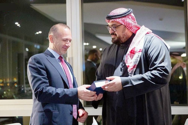 Minister of Economy and Planning Faisal Bin Fadhel Al-Ibrahim met in Riyadh on Sunday with Minister of Energy of Bulgaria Rossen Hristov.