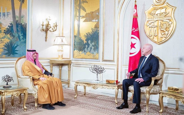 Tunisia President Kais Saied hosted a meeting with Minister of Interior Prince Abdulaziz Bin Saud Bin Naif at the Carthage Presidential Palace Wednesday.