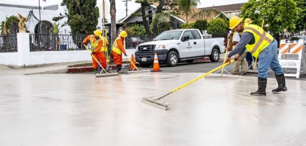 Saudi Arabia's implementation of the experiment, which is called “Cooling Asphalt Surfaces,” is on the basis of a research study.