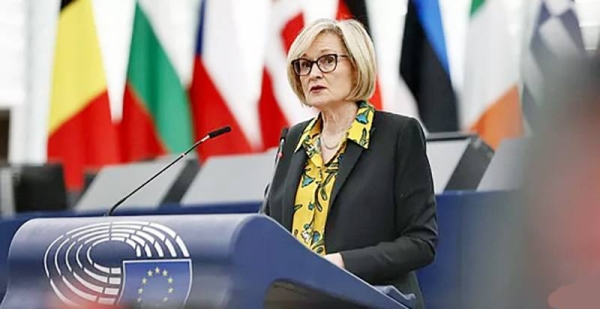 European Commissioner Mairead McGuinness urged lawmakers to draw lessons from the collapse of two American banks. — courtesy EP