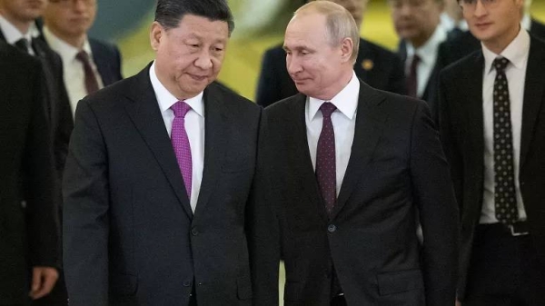 Xi Jinping and Vladimir Putin (File)