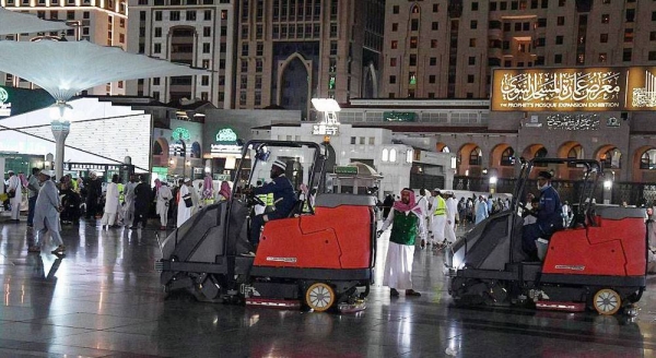 The Agency of the General Presidency for the Affairs of the Prophet’s Mosque has intensified its efforts to sterilize the mosque and its facilities as part of endeavors to provide services to visitors of the Prophet’s Mosque.