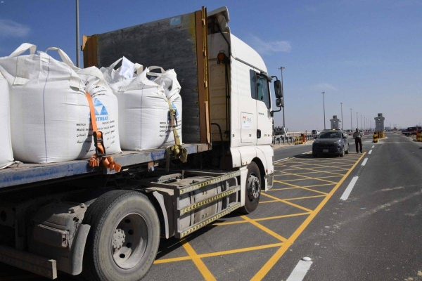 The Transport General Authority (TGA) announced that the Naql (transit) e-document that must be obtained by all foreign trucks is now in effect.
