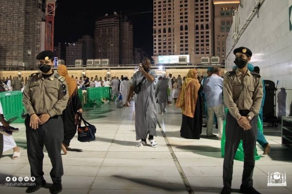 The General Presidency of the Affairs of the Two Holy Mosques has provided more than 500 security personnel to serve Grand Mosque' visitors during the holy month of Ramadan.
