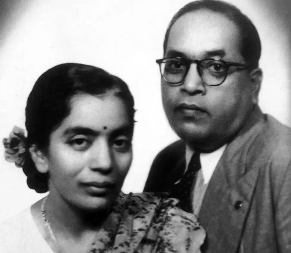 Ambedkar with a group of women activists at his Mumbai (then Bombay) house on his birthday, 14 April 1942