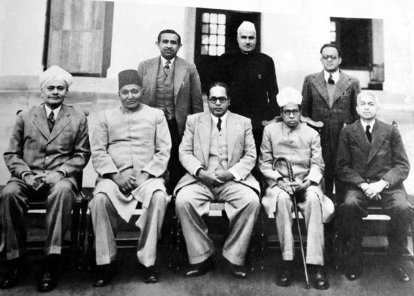 Ambedkar with a group of women activists at his Mumbai (then Bombay) house on his birthday, 14 April 1942