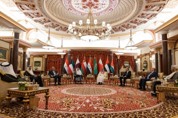 Gulf foreign ministers and their counterparts from Egypt, Iraq, and Jordan called for unity in Syria and its return to the Arab fold in a consultative meeting held in Jeddah on Friday upon the invitation of the Saudi foreign minister.