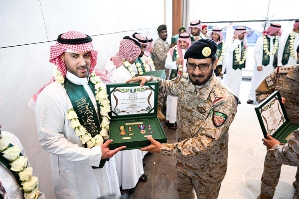 Deputy Chief of the General Staff and Commander of the Joint Forces Lt. Gen. Mutlaq Al-Azima welcomes the prisoners at King Khalid International Airport in Riyadh.