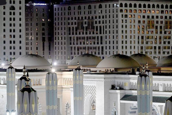 The domes of King Fahd's expansion in the Prophet's Mosque is considered an architectural masterpiece and engineering design that brings together an enormous construction design, exquisite decorations and inscriptions, and a smooth motion through automatic control.