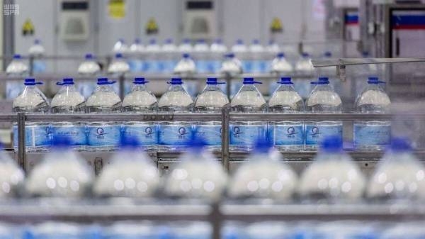 Pilgrims must meet four conditions to carry Zamzam via Jeddah airport