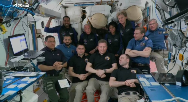 Saudi astronauts Rayyanah Barnawi and Ali Al Qarni in the International Space Station (ISS). 