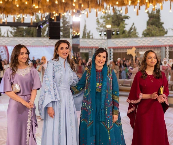 The ceremony was attended by many members of the Jordanian royal family including princesses such as Iman bint Abdullah II and Princess Salma bint Abdullah II, who are daughters of King Abdullah and Queen Rania, Azza Al-Sudairi, mother of the bride, as well as members of the Al-Saif family, relatives and friends, and special invitees from Jordan and Saudi Arabia.